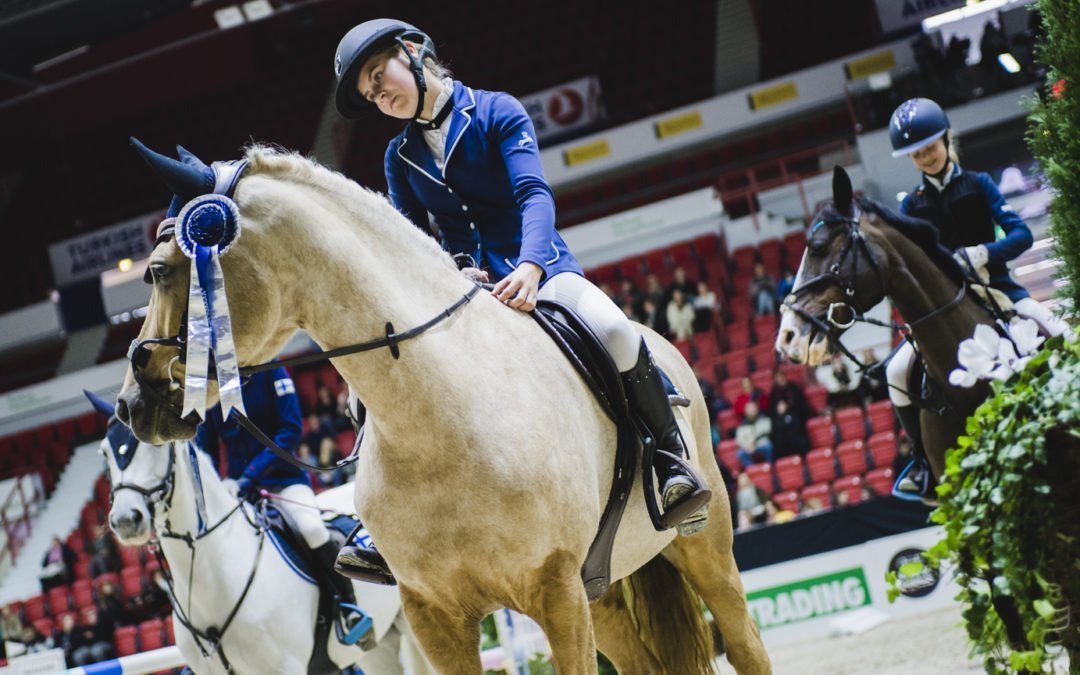 Kilpailemaan Horse Show’hun