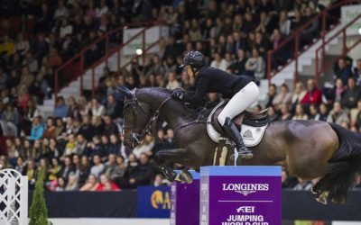 World Cup winner Gudrun Patteet defends victory