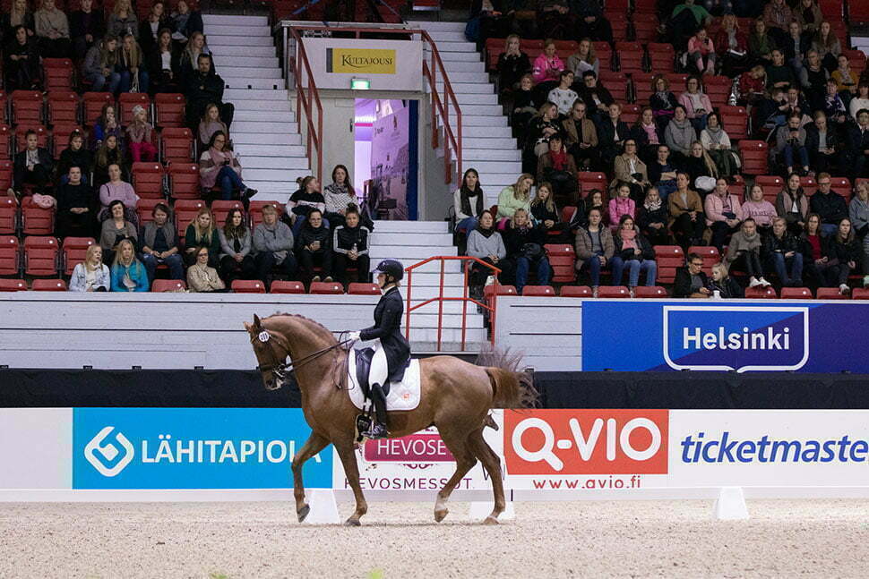 Anna von Wendt ja Denzel. Valokuva Iita-Maria Ahtiainen