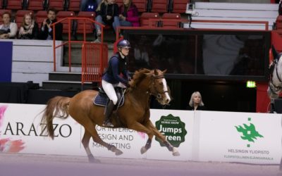 Keskiviikon kansallisissa luokissa voittoon Siiri Silander, Jone Illi ja Lumi Joutsen