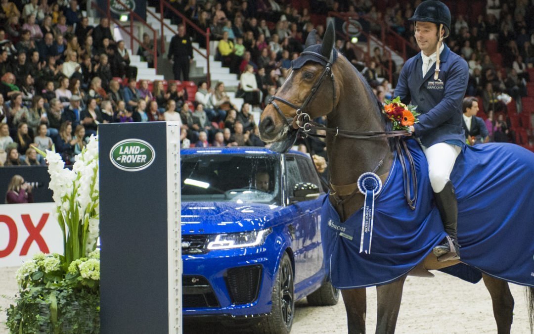 What a jump-off – Robert Whitaker number one in Land Rover Grand Prix!