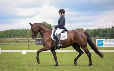 Future Pas de Deux – nuoret kouluratsastajat estradilla