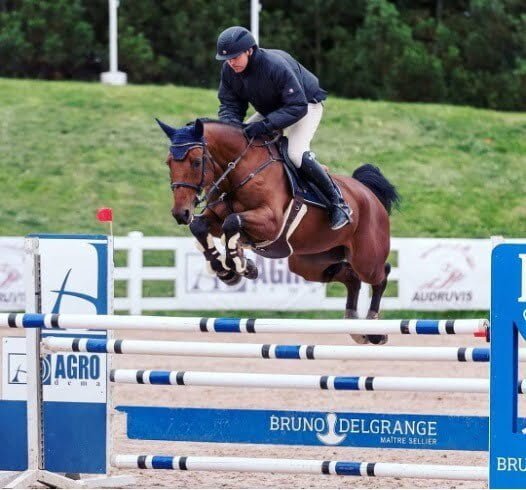 Gregory Green siirtyy Jone Illin ratsuksi