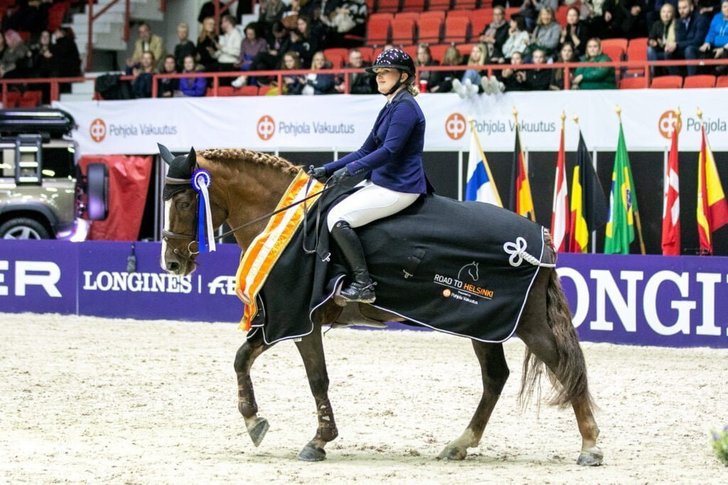 Noora Turunen ja Ojavallin Nuppu