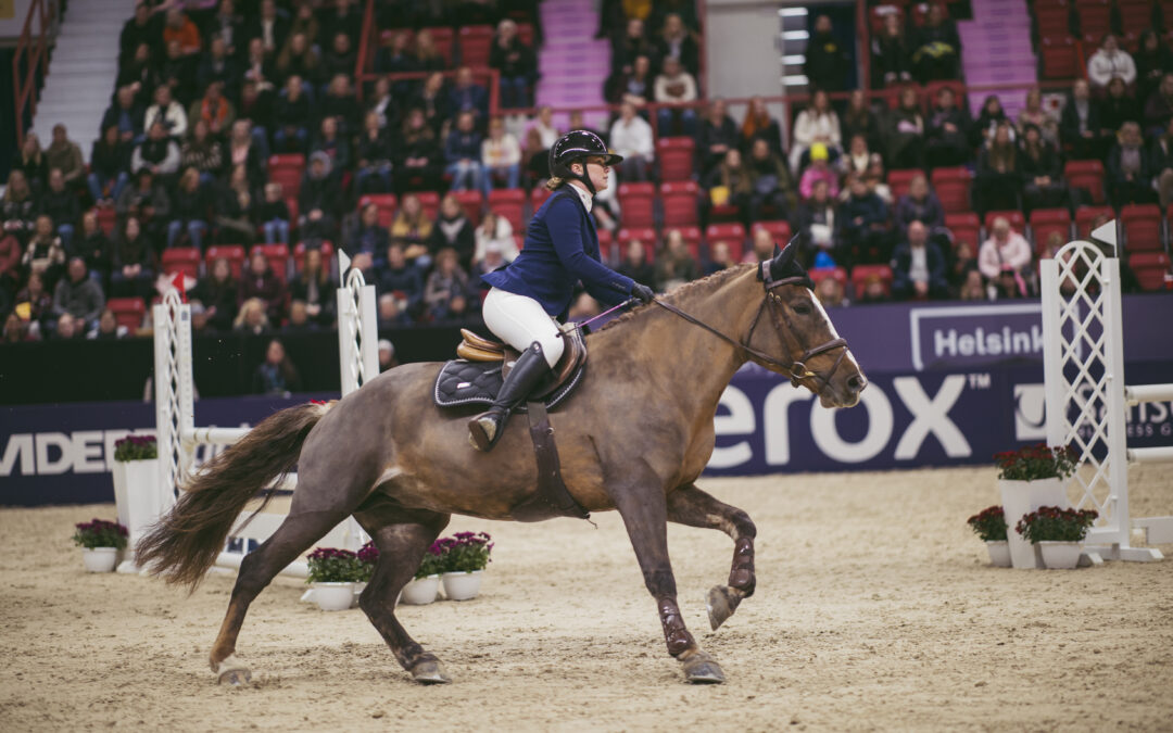 Suomenhevosten Pohjola GP top 10 finaali huipentui Linnea Haukilehdon ja Vionetan voittoon